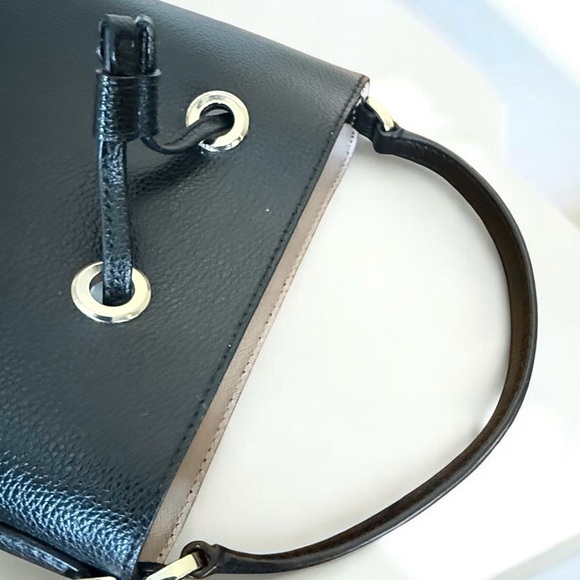 Kate Spade Mini Black Leather Bucket Top Handle Handbag! - Picture 8 of 9